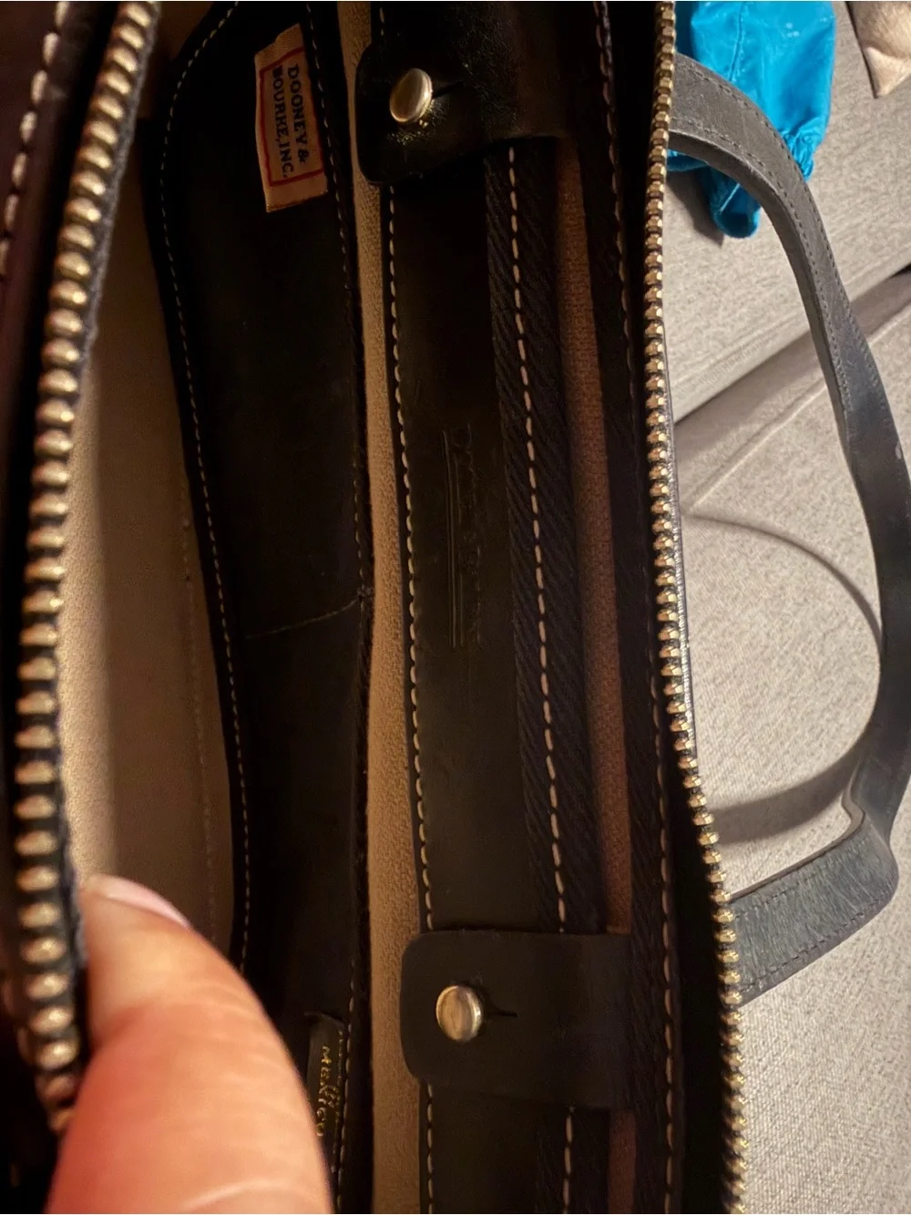 Dooney & Bourke Black Signature Tassel Shoulder Bag Tote - Picture 6 of 11